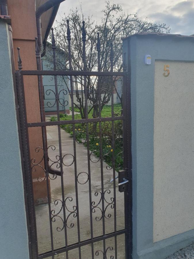 Vila Sunset Apartment Galati  Exterior photo